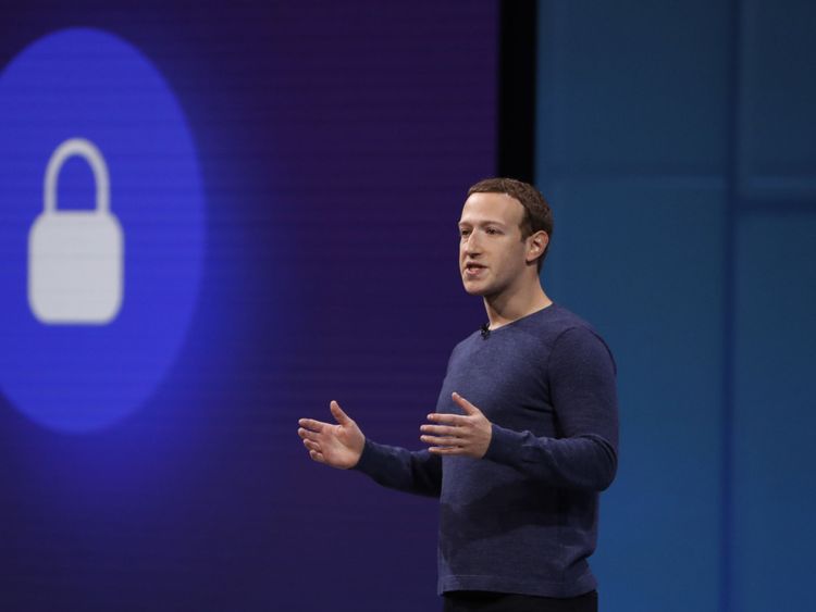 Mark Zuckerberg prend la parole lors d'une conférence sur les développeurs de Facebook F8 à San Jose, en Californie