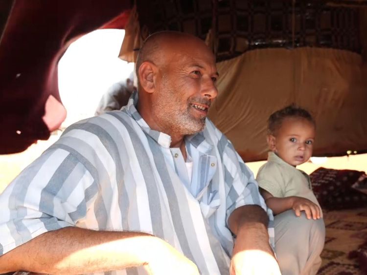 Mohammed dit qu'il est terrifié par le régime syrien car ils tuent des enfants et des femmes.