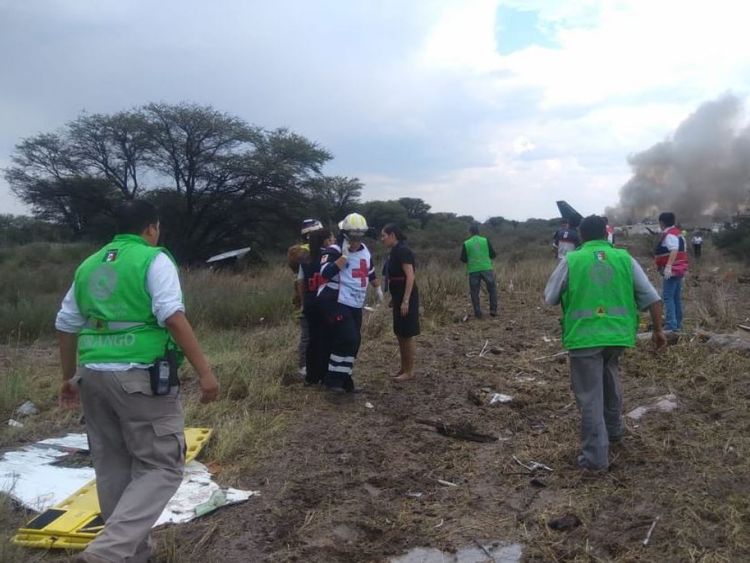 Personnel de service d'urgence. Pic: Coordination nationale de la protection civile, Durango / Twitter. 