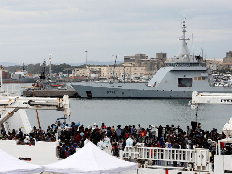 150 migrants ont passé neuf jours au large des côtes siciliennes