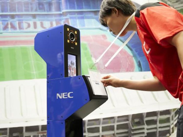 Le système sera utilisé pour s’assurer que les personnes n’utilisent pas la carte IC de quelqu'un d’autre.