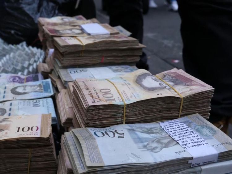 Les gens ont du mal à faire face à une hyperinflation galopante