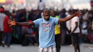 Les manifestants du Mouvement pour le changement démocratique sont descendus dans les rues de Harare après les résultats des élections législatives