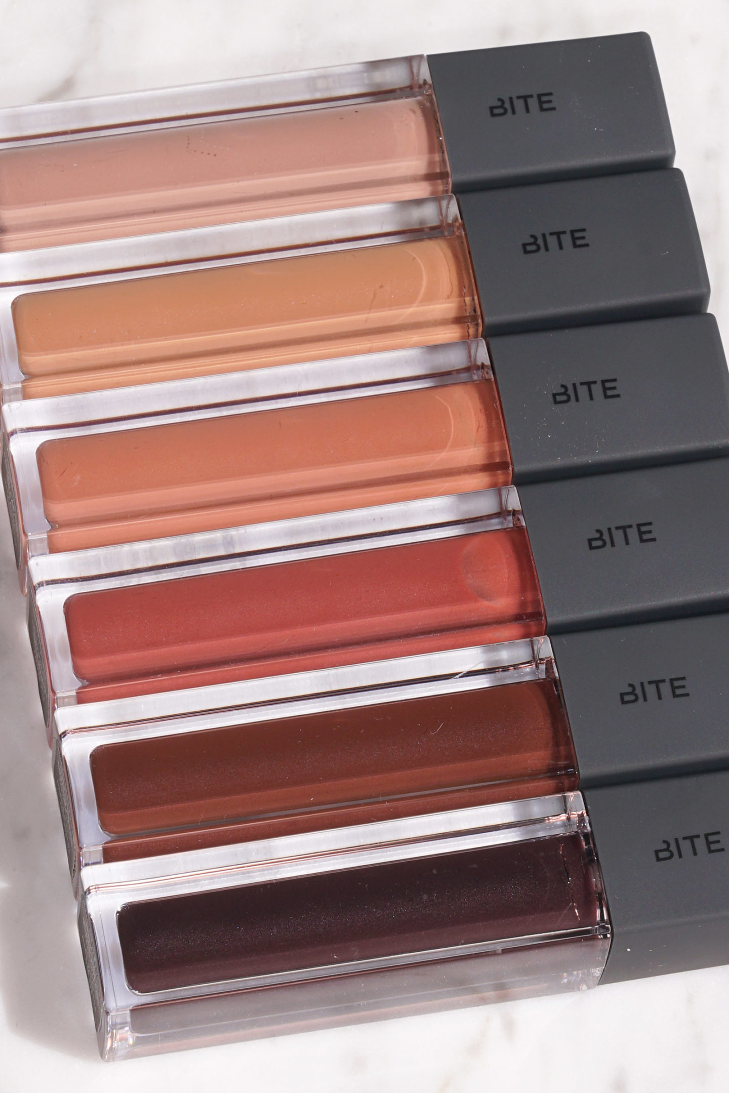 Bite Beauty Flat Blanc, Latte à la vanille, Caramel salé, Chai sale, Presse française et café noir