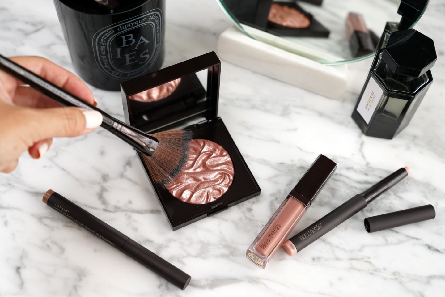 Laura Mercier Revue D'inspiration et Nuancier