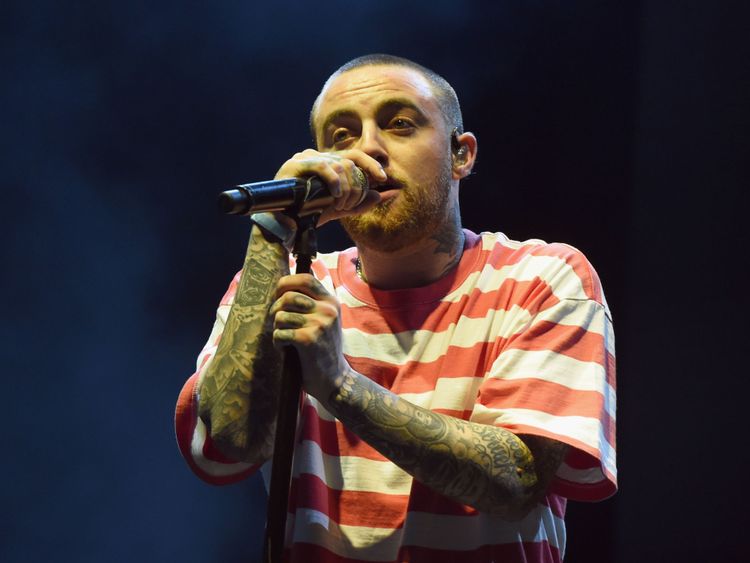 Los Angeles, Californie - 28 octobre: ​​Mac Miller se produit sur le Camp Stage au cours de la première journée du carnaval 2017 du Camp Flog Gnaw au parc des expositions le 28 octobre 2017 à Los Angeles, en Californie. (Photo par Kevin Winter / Getty Images)