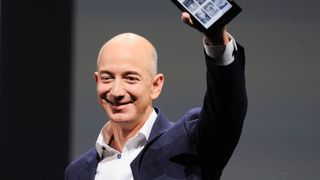 Amazon Boss Jeff Bezon avec un Kindle d'Amazon "srcset =" https://e3.365dm.com/18/07/320x180/skynews-bezos-amazon-kindle_4364094.jpg?20180717100808 320w, https://e3.365dm.com /18/07/640x380/skynews-bezos-amazon-kindle_4364094.jpg?20180717100808 640w, https://e3.365dm.com/18/07/736x414/skynews-bezos-amazon-kindle_4364094.jpg?20180717100808 736w, https : //e3.365dm.com/18/07/992x558/skynews-bezos-amazon-kindle_4364094.jpg? 20180717100808 992w, https://e3.365dm.com/18/07/1096x616/skynews-bezos-amazon- kindle_4364094.jpg? 20180717100808 1096w, https://e3.365dm.com/18/07/1600x900/skynews-bezos-amazon-kindle_4364094.jpg?20180717100808 1600w, https://e3.365dm.com/18/07/ 1920x1080 / skynews-bezos-amazon-kindle_4364094.jpg? 20180717100808 1920w, https://e3.365dm.com/18/07/2048x1152/skynews-bezos-amazon-kindle_4364094.jpg?20180717100808 2048w "tailles =" (min- largeur: 900px) 992px, 100vw