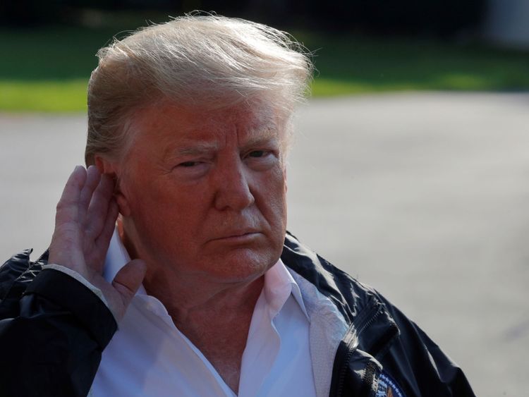 M. Trump part pour visiter les zones ravagées par les ouragans