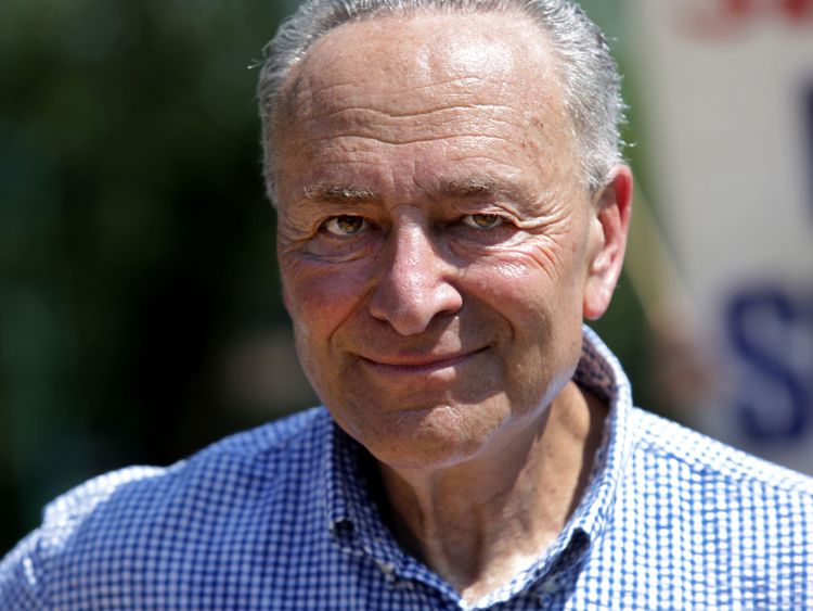 Chuck Schumer a appelé le FBI à enquêter sur M. Kavanaugh