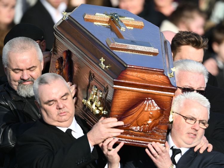 Riordan a été placée en repos dans sa ville natale de Ballybricken