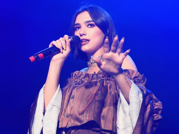 Dua Lipa a dit qu'elle était fière de de ses fans. Fichier image