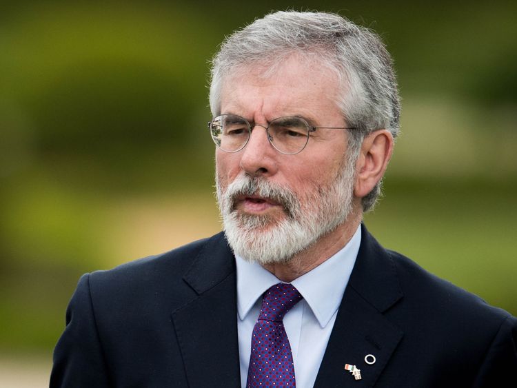 Gerry Adams était le chef du Sinn Fein des années 1980 jusqu'en 2018