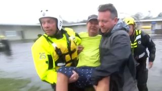 les inondations augmentent à mesure que les gens sont sauvés en raison de l'ouragan Florence