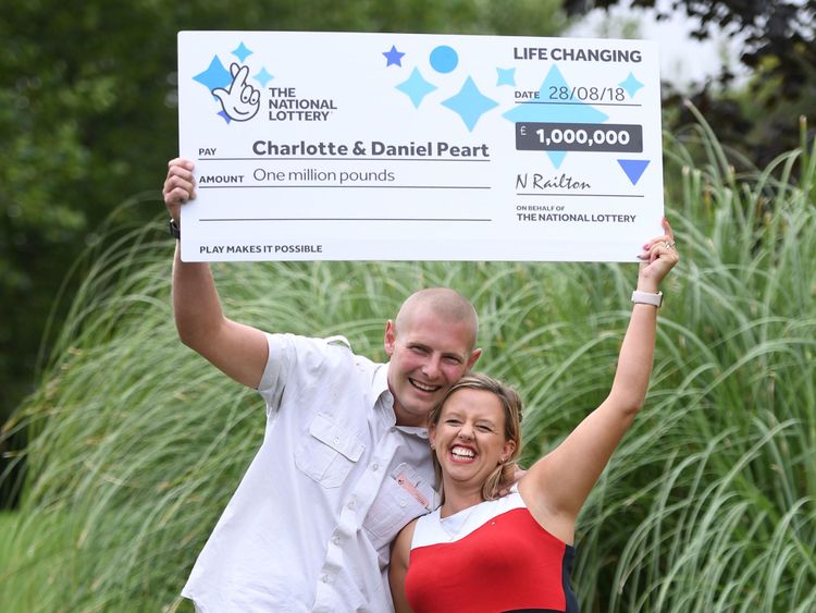 Le couple dit qu'ils achèteront une plus grande maison à Peterborough, où ils habitent maintenant
