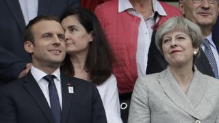 M. Macron devrait demander à la Grande-Bretagne de recruter plus de migrants "srcset =" https://e3.365dm.com/18/01/320x180/skynews-may-macron-collomb_4206700.jpg?20180906193410 320w, https: // e3 .365dm.com / 18/01 / 640x380 / skynews-may-macron-collomb_4206700.jpg? 20180906193410 640w, https://e3.365dm.com/18/01/736x414/skynews-may-macron-collomb_4206700.jpg? 20180906193410 736w, https://e3.365dm.com/18/01/992x558/skynews-may-macron-collomb_4206700.jpg?20180906193410 992w, https://e3.365dm.com/18/01/1096x616/skynews- may-macron-collomb_4206700.jpg? 20180906193410 1096w, https://e3.365dm.com/18/01/1600x900/skynews-may-macron-collomb_4206700.jpg?20180906193410 1600w, https://e3.365dm.com/ 18/01 / 1920x1080 / skynews-may-macron-collomb_4206700.jpg? 20180906193410 1920w, https://e3.365dm.com/18/01/2048x1152/skynews-may-macron-collomb_4206700.jpg?20180906193410 2048w "tailles = "(min-width: 900px) 992px, 100vw