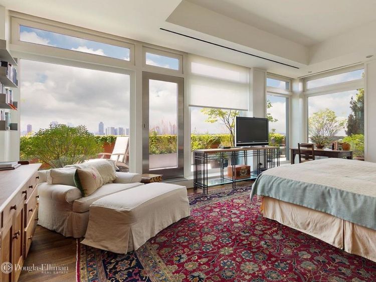 Meryl Streep répertorie le manoir de New York https://www.elliman.com/