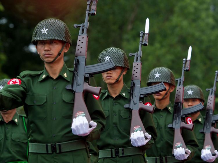 L'armée de Myanmar a été critiquée à propos de la crise des Rohingyas