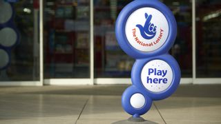 Loterie Nationale "srcset =" https://e3.365dm.com/18/04/320x180/skynews-national-lottery-lottery_4273695.jpg?20180405090326 320w, https://e3.365dm.com/18/04/640x380 /skynews-national-lottery-lottery_4273695.jpg?20180405090326 640w, https://e3.365dm.com/18/04/736x414/skynews-national-lottery-lottery_4273695.jpg?20180405090326 736w, https: //e3.365dm .com / 18/04 / 992x558 / skynews-national-loterie-loterie_4273695.jpg? 20180405090326 992w, https://e3.365dm.com/18/04/1096x616/skynews-national-lottery-lottery_4273695.jpg?20180405090326 1096w , https://e3.365dm.com/18/04/1600x900/skynews-national-lottery-lottery_4273695.jpg?20180405090326 1600w, https://e3.365dm.com/18/04/1920x1080/skynews-national- loterie-lottery_4273695.jpg? 20180405090326 1920w, https://e3.365dm.com/18/04/2048x1152/skynews-national-lottery-lottery_4273695.jpg?20180405090326 2048w "Size =" (min-width: 900px) 992px, 100vw