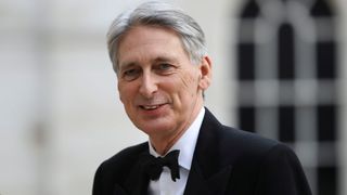 Philip Hammond "srcset =" https://e3.365dm.com/18/06/320x180/skynews-philip-hammond-chancellor_4342247.jpg?20180621204710 320w, https://e3.365dm.com/18/06/640x380 /skynews-philip-hammond-chancellor_4342247.jpg?20180621204710 640w, https://e3.365dm.com/18/06/736x414/skynews-philip-hammond-chancellor_4342247.jpg?20180621204710 736w, https: //e3.365dm .com / 18/06 / 992x558 / skynews-philip-hammond-chancellor_4342247.jpg? 20180621204710 992w, https://e3.365dm.com/18/06/1096x616/skynews-philip-hammond-chancellor_4342247.jpg?20180621204710 1096w , https://e3.365dm.com/18/06/1600x900/skynews-philip-hammond-chancellor_4342247.jpg?20180621204710 1600w, https://e3.365dm.com/18/06/1920x1080/skynews-philip- hammond-chancellor_4342247.jpg? 20180621204710 1920w, https://e3.365dm.com/18/06/2048x1152/skynews-philip-hammond-chancellor_4342247.jpg?20180621204710 2048w "tailles =" (min-width: 900px) 992px, 100vw