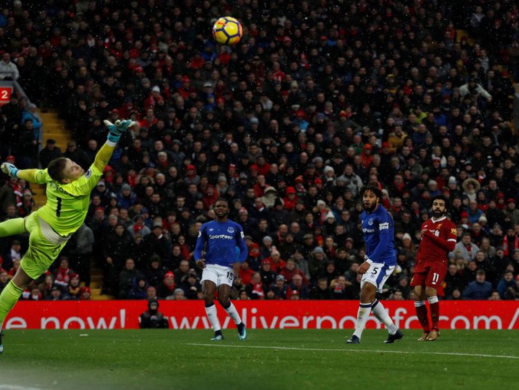 Le but du joueur de Liverpool Mo Salah contre Everton en décembre a été le meilleur but