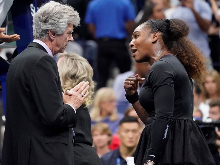 Williams a demandé au superviseur du juge d'intervenir après que les points aient été amarrés