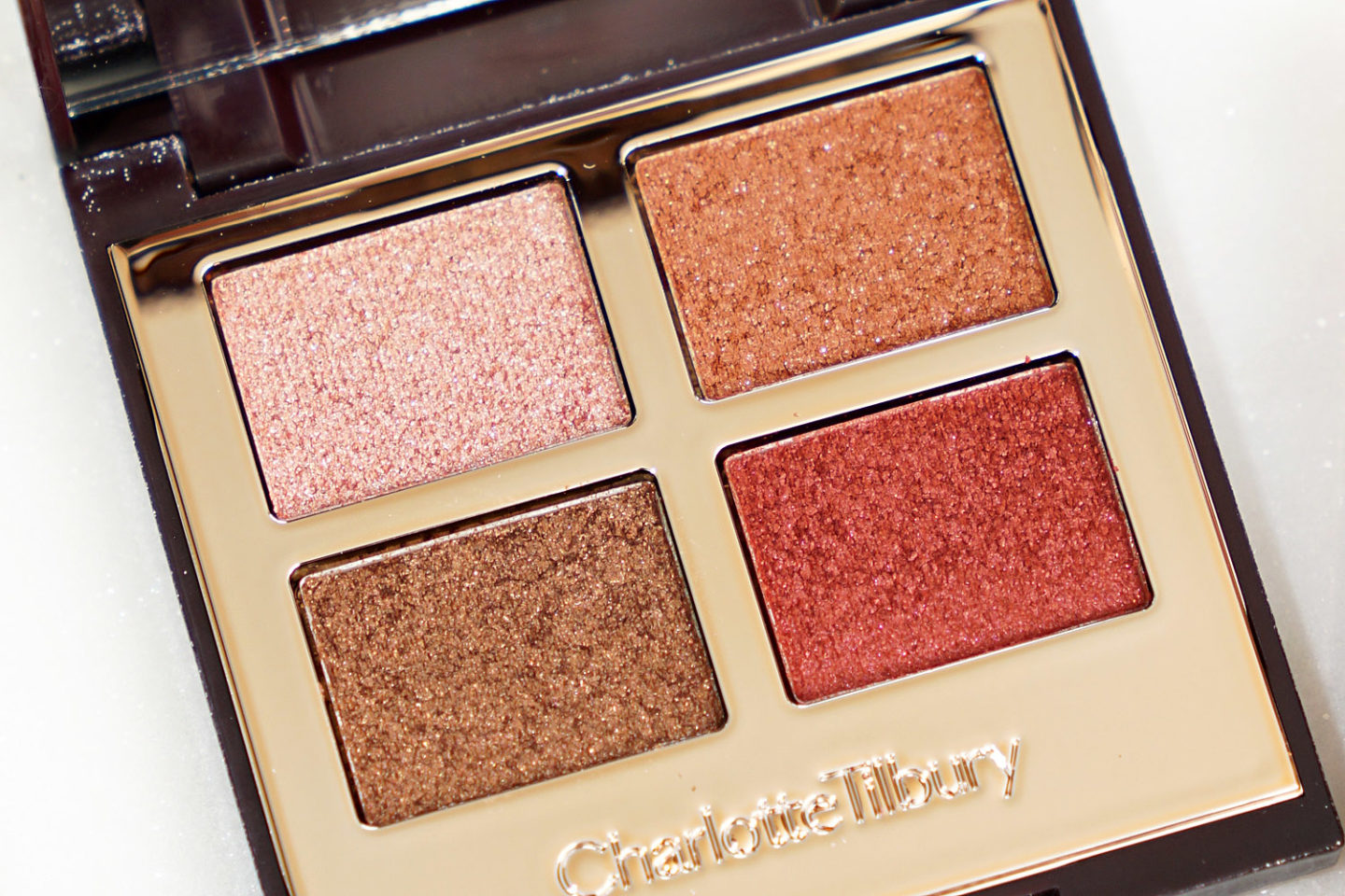 Charlotte Tilbury Palette de luxe de Pops Supersonic Girl Review Swatches