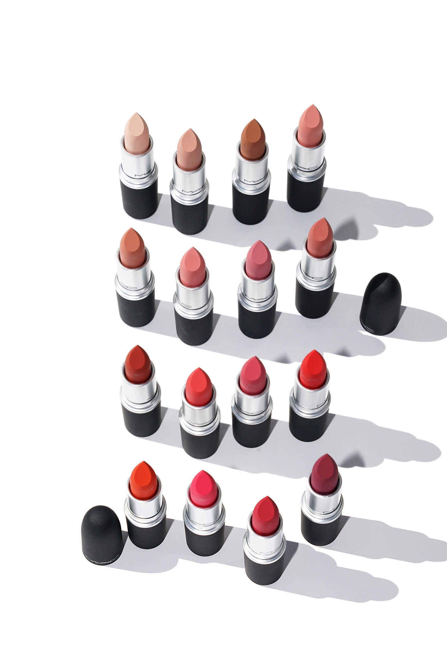 Revue du rouge à lèvres et des échantillons de MAC Powder Kiss
