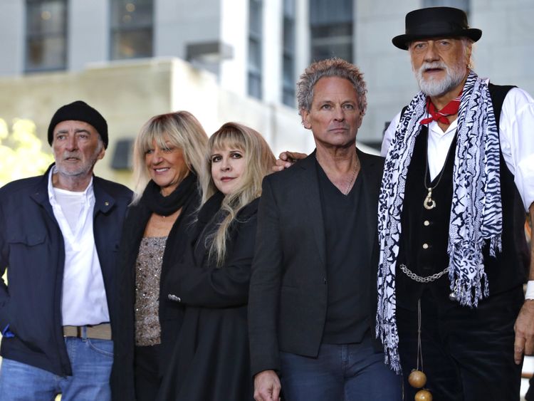 Membres du groupe de rock Fleetwood Mac après un concert à New York