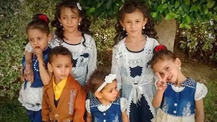 Les frères et sœurs de Buthaina, qui sont tous morts après une frappe aérienne sur leur maison