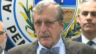 Le médecin légiste en chef nomme les victimes de la fusillade dans la synagogue américaine "srcset =" https://e3.365dm.com/18/10/320x180/skynews-chief-medical-examiner_4467953.jpg?20181028143550 320w, https: //e3.365dm. com / 18/10 / 640x380 / skynews-chief-medical-examinateur_4467953.jpg? 20181028143550 640w, https://e3.365dm.com/18/10/736x414/skynews-chief-medical-examiner_4467953.jpg?36181028143550 736w, https://e3.365dm.com/18/10/992x558/skynews-chief-medical-examiner_4467953.jpg?20181028143550 992w, https://e3.365dm.com/18/10/1096x616/skynews-chief-medical -examiner_4467953.jpg? 20181028143550 1096w, https://e3.365dm.com/18/10/1600x900/skynews-chief-medical-examiner_4467953.jpg?20181028143550 1600w, https://e3.365dm.com/18/10 /1920x1080/skynews-chief-medical-examiner_4467953.jpg?20181028143550 1920w, https://e3.365dm.com/18/10/2048x1152/skynews-chief-medical-examiner_4467953.jpg?:18182828143550 "tailles" -width: 900px) 992px, 100vw