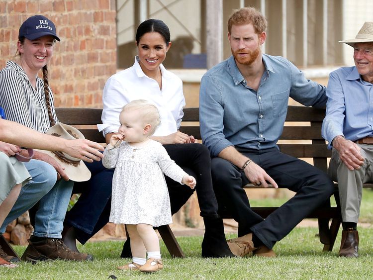 Le prince Harry et Meghan rendent visite à une famille d'agriculteurs de la région, les Woodley, à Dubbo