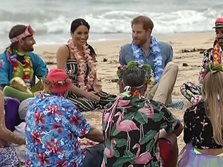 Le duc et la duchesse de Sussex visitent la plage de Bondi