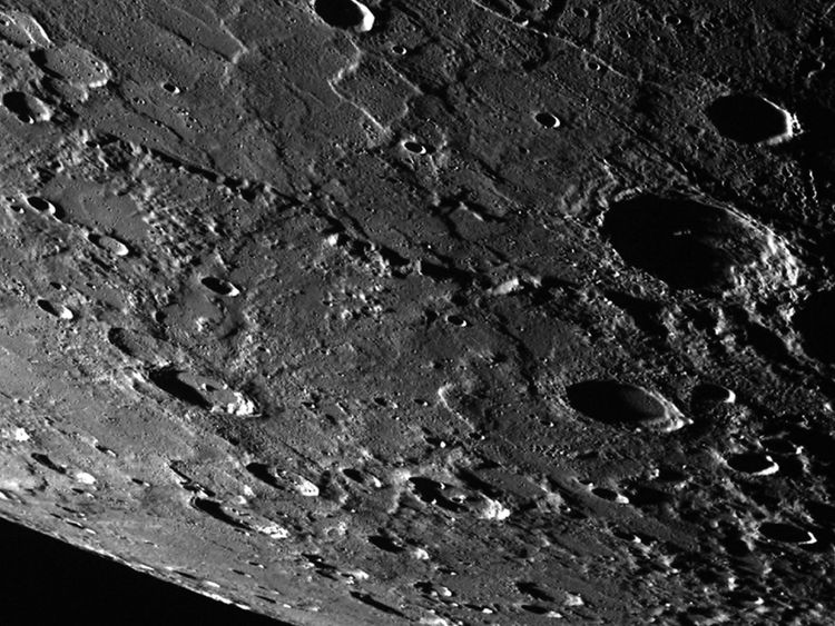 Mercure pris par le vaisseau spatial Messenger de Nasa