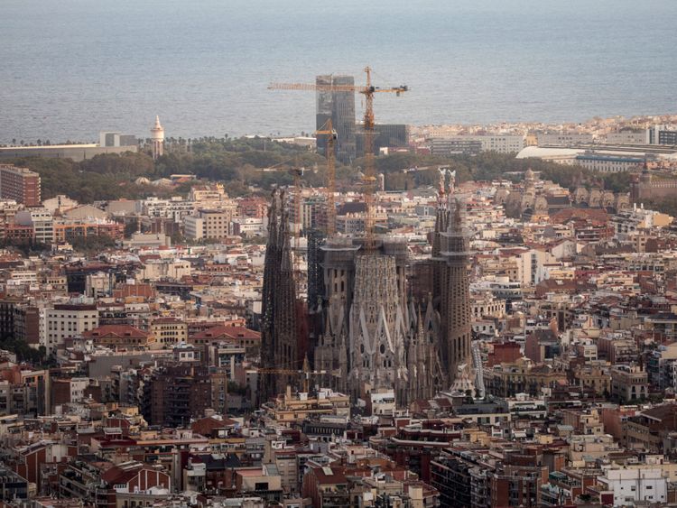 La Sagrada Familia est un bâtiment emblématique de la ville
