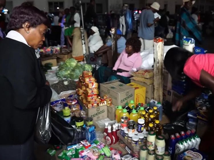 Certains produits de base ne sont plus disponibles dans les supermarchés locaux