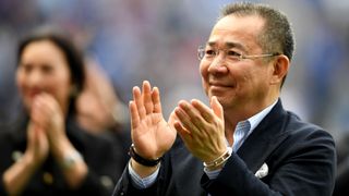 Vichai Srivaddhanaprabha "srcset =" https://e3.365dm.com/18/10/320x180/skynews-leicester-city-vichai_4467838.jpg?20181101142423 320w, https://e3.365dm.com/18/10/640x380 /skynews-leicester-city-vichai_4467838.jpg?20181101142423 640w, https://e3.365dm.com/18/10/736x414/skynews-leicester-city-vichai_4467838.jpg?s encore une fois, il y a 3 ans: .fr / 18/10 / 992x558 / skynews-leicester-city-vichai_4467838.jpg? 20181101142423 992w, https://e3.365dm.com/18/10/1096306303019301930301930301930 , https://e3.365dm.com/18/10/1600x900/skynews-leicester-city-vichai_4467838.jpg?20181101142423 1600w, https://e3.365dm.com/18/10/1920x1080/skynew-leicester- city-vichai_4467838.jpg? 20181101142423 1920w, https://e3.365dm.com/18/10/2048x1152/skynews-leicester-city-vichai_4467838.jpg?20181101142423 2048w "tailles:" (largeur min.: 900px) 100vw