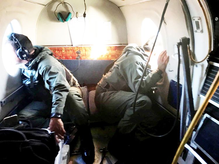 La marine argentine à la recherche du sous-marin ARA San Juan