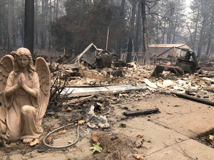 Les incendies dévastateurs ont tué des dizaines