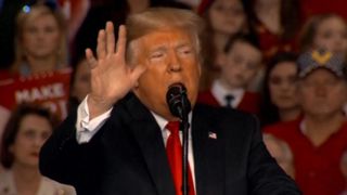 Donald Trump s'adresse aux supporters lors d'un rassemblement à Chattanooga, dans le Tennessee