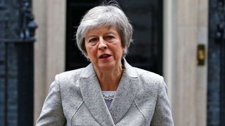 Theresa May s'adresse aux médias "srcset =" https://e3.365dm.com/18/11/320x180/skynews-theresa-may-brexit-statment_4495829.jpg?20181122125328 320w, https://e3.365dm.com/ 18/11 / 640x380 / skynews-theresa-may-brexit-statment_4495829.jpg? 20181122125328 640w, https://e3.365dm.com/18/11/736x414/skynews-theresa-may-brexit-statment_4495829.jpg 736w, https://e3.365dm.com/18/11/992x558/skynews-theresa-may-brexit-statment_4495829.jpg?20181122125328 992w, https://e3.365dm.com/18/11/1096x616/skynews -thesa-may-brexit-statment_4495829.jpg? 20181122125328 1096w, https://e3.365dm.com/18/11/1600x900/skynews-theresa-may-brexit-statment_4495829.jpg?2018112212128328, https: ///. .365dm.com / 18/11 / 1920x1080 / skynews-theresa-may-brexit-statment_4495829.jpg? 20181122125328 1920w, https://e3.365dm.com/18/11/2048x1152/skynews-theresa-may-brexit- statment_4495829.jpg? 20181122125328 2048w "tailles =" (largeur minimale: 900px) 992px, 100vw