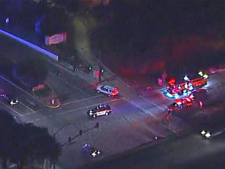 Services d'urgence sur les lieux. Pic: abc7.com