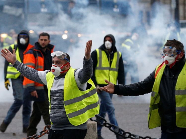 Des affrontements à Paris