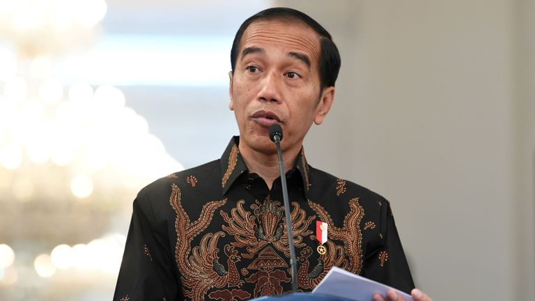 M. Widodo a été accusé par des opposants de ne pas être suffisamment islamique 
