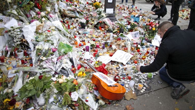 Hommages aux victimes du Bataclan