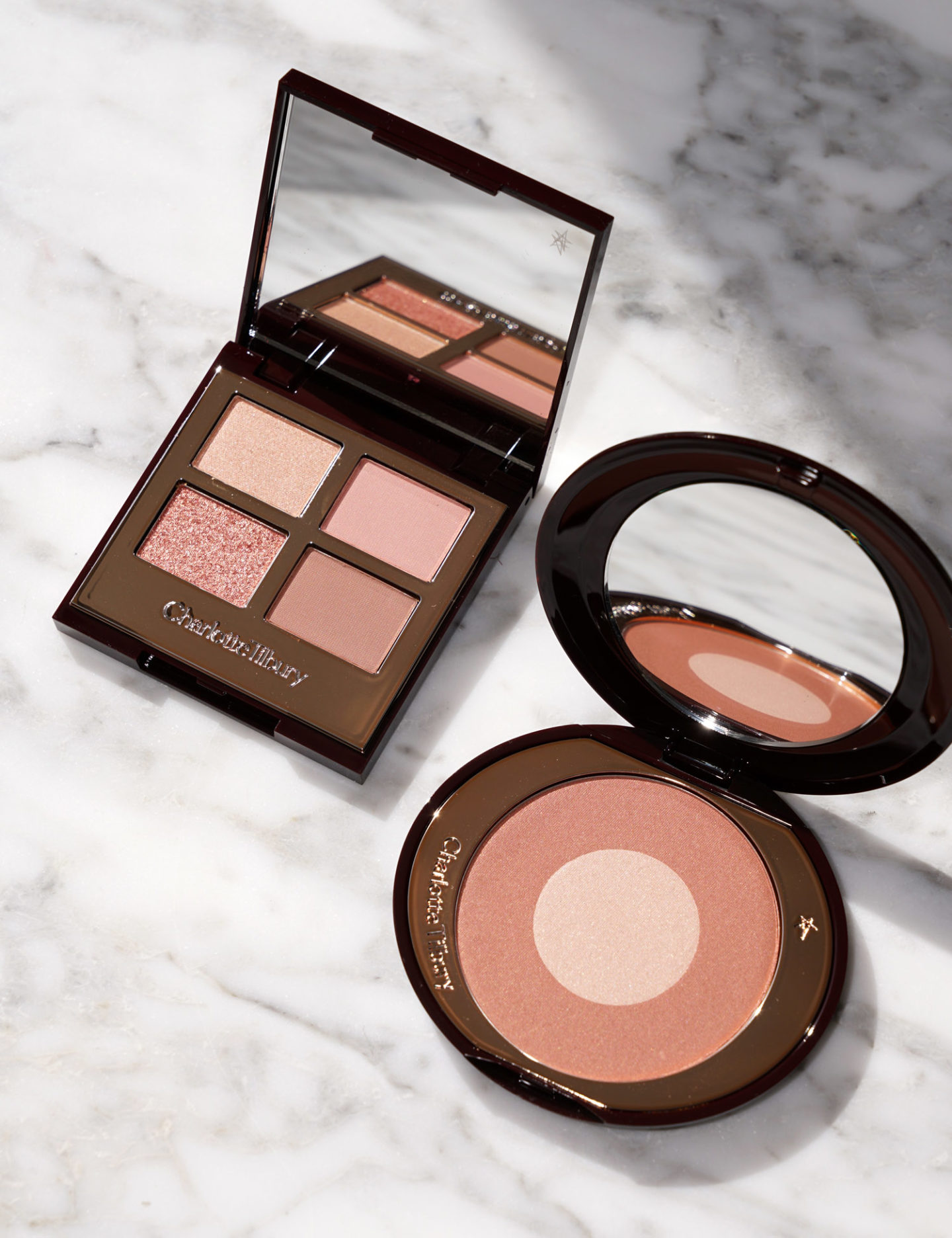 Charlotte Tilbury Pillow Talk Ombre à paupières et Cheek to Chic Blush Review | Le look book beauté