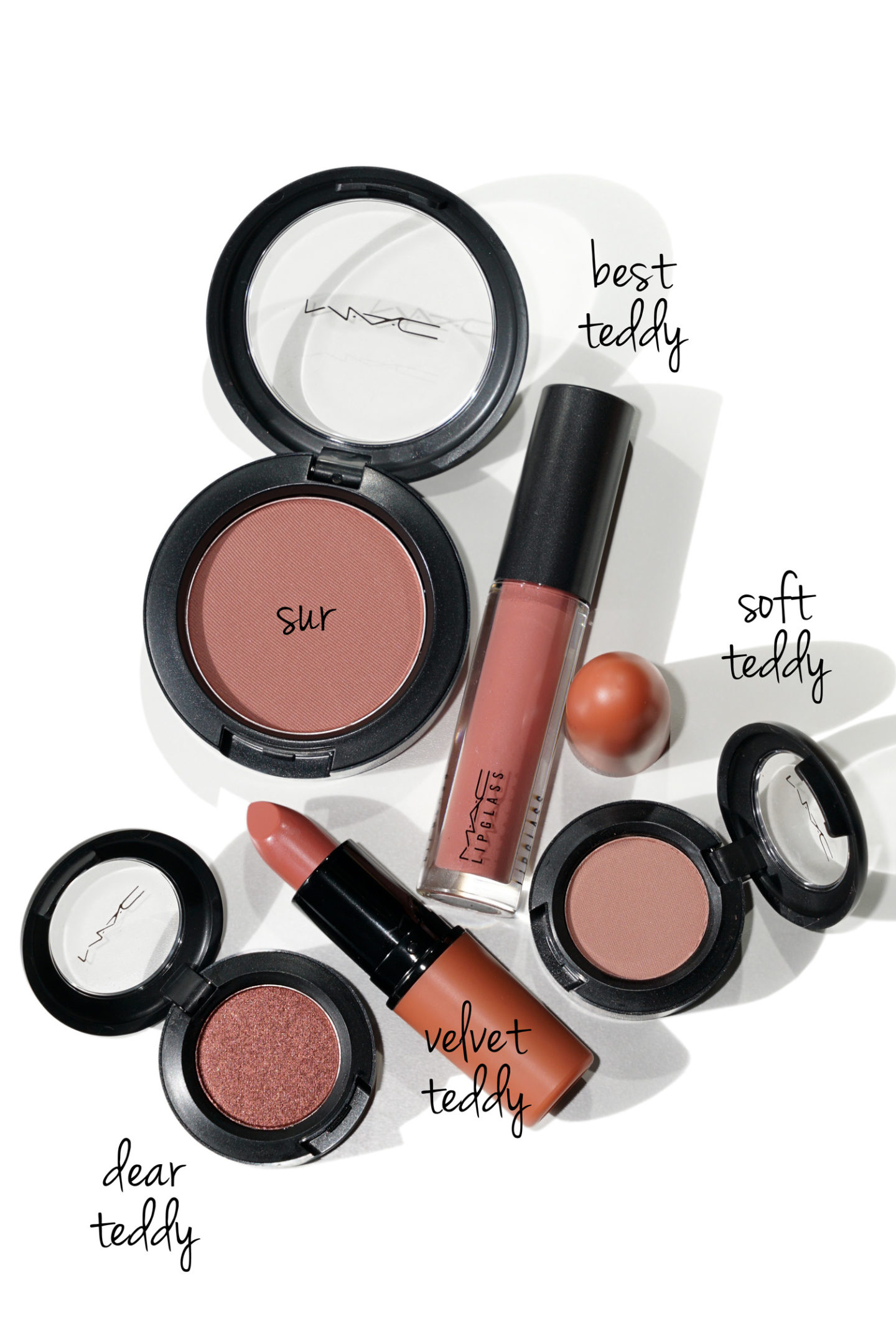 MAC dans la collection de nounours en velours monochrome | Le look book beauté