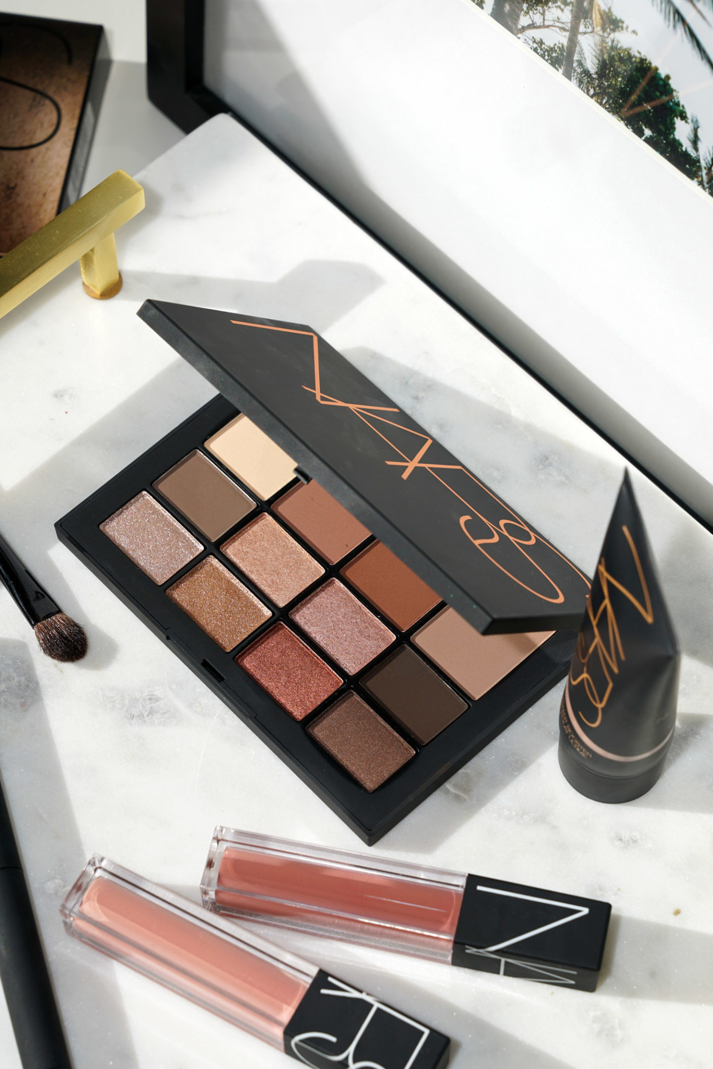 NARS Skin Deep Eye Review et Super Radiant Booster Review