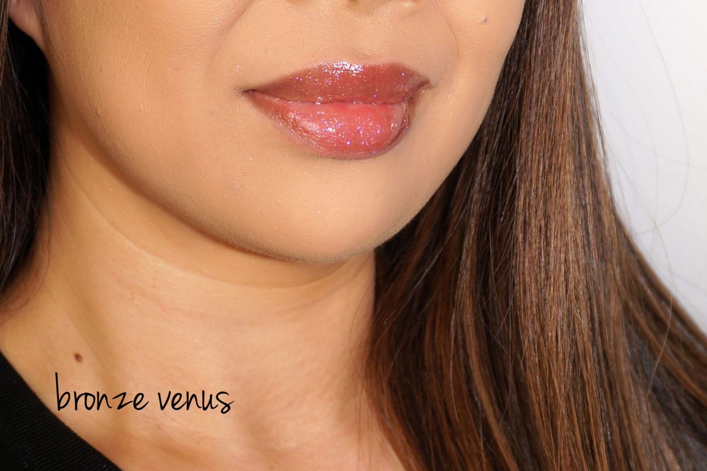 Pat McGrath LUST Gloss Bronze Vénus swatch | Le look book beauté