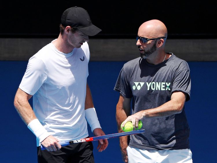 Andy Murray sur le terrain avec son entraîneur Jamie Delgado