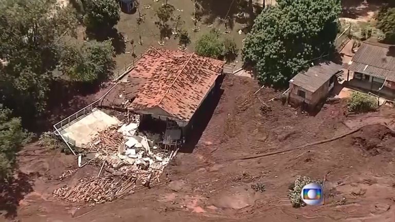 De nombreuses maisons ont été détruites par le déluge